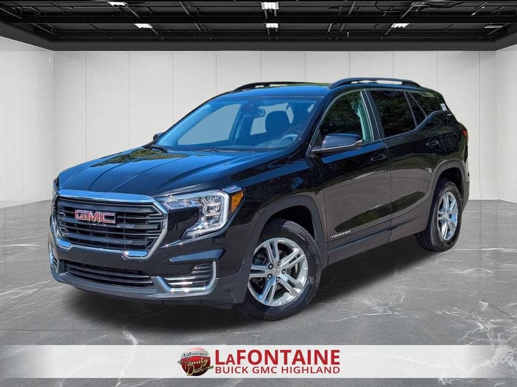 2023 GMC Terrain SLE — photo 1 of 33