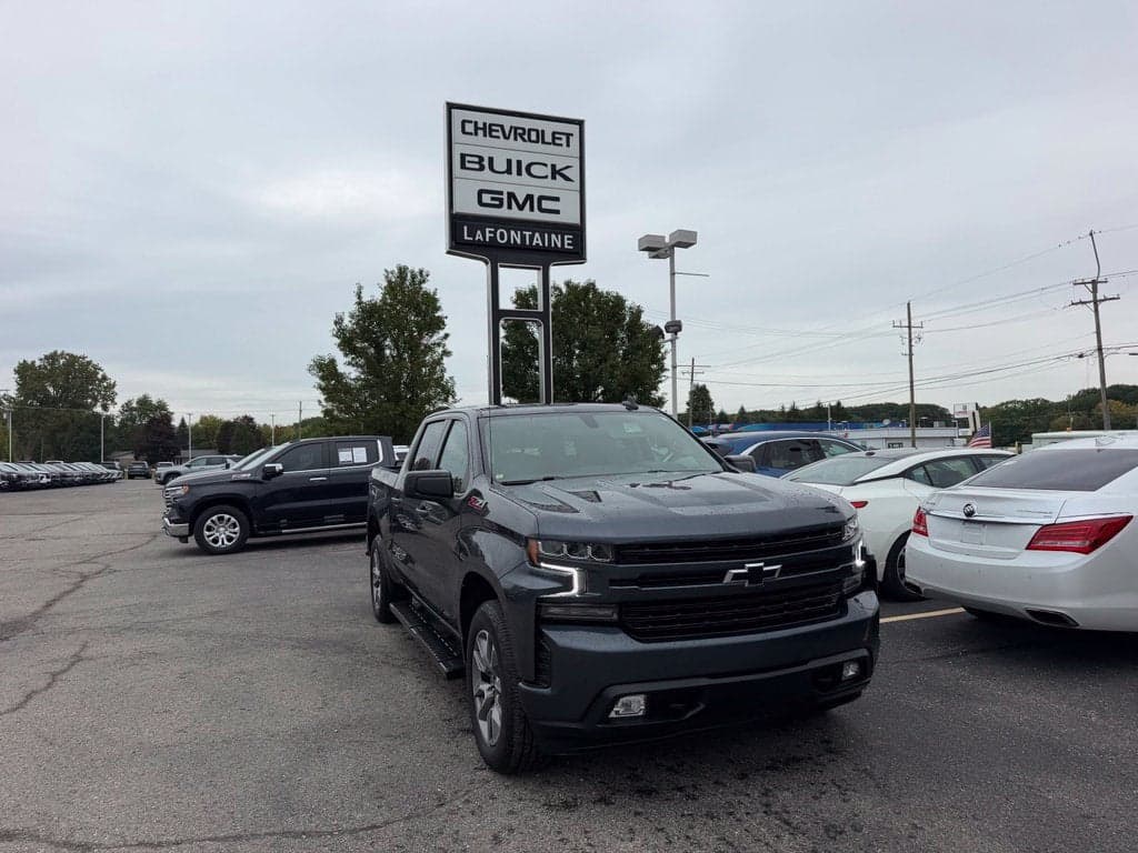 2021 Chevrolet Silverado 1500 RST — photo 1 of 15