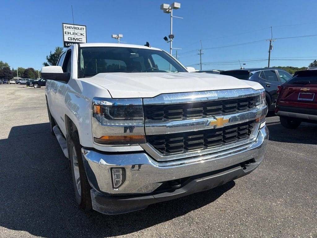 2018 Chevrolet Silverado 1500 LT — photo 1 of 30