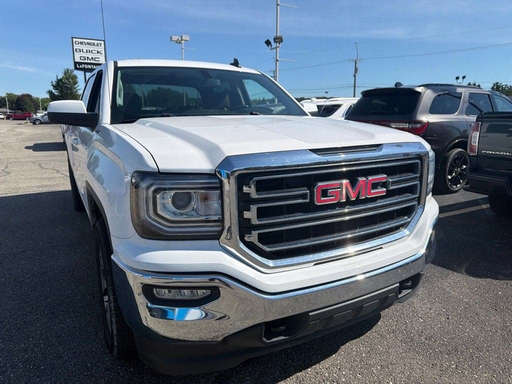 2017 GMC Sierra 1500 SLE — photo 1 of 35