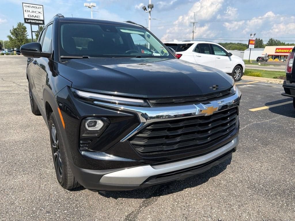 2024 Chevrolet Trailblazer LT — photo 1 of 33