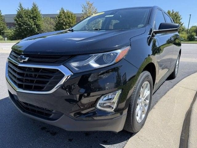 2020 Chevrolet Equinox LT — photo 1 of 37