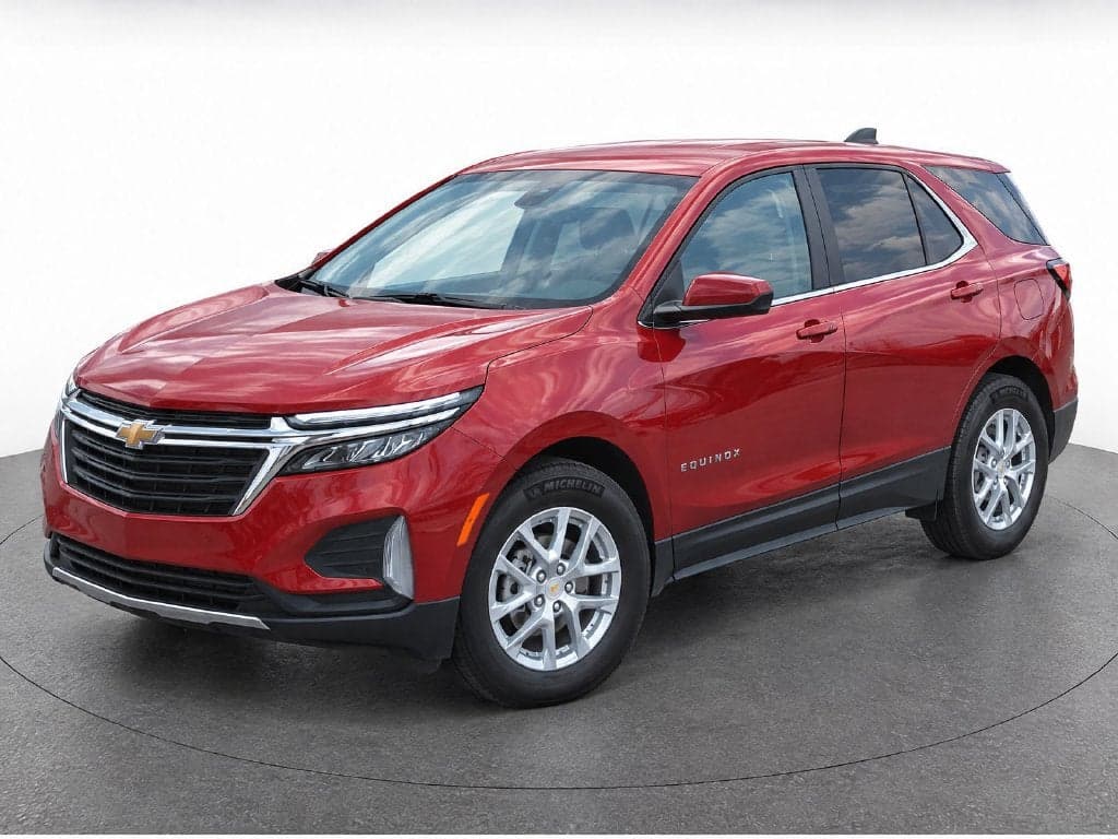 2024 Chevrolet Equinox LT — photo 1 of 5