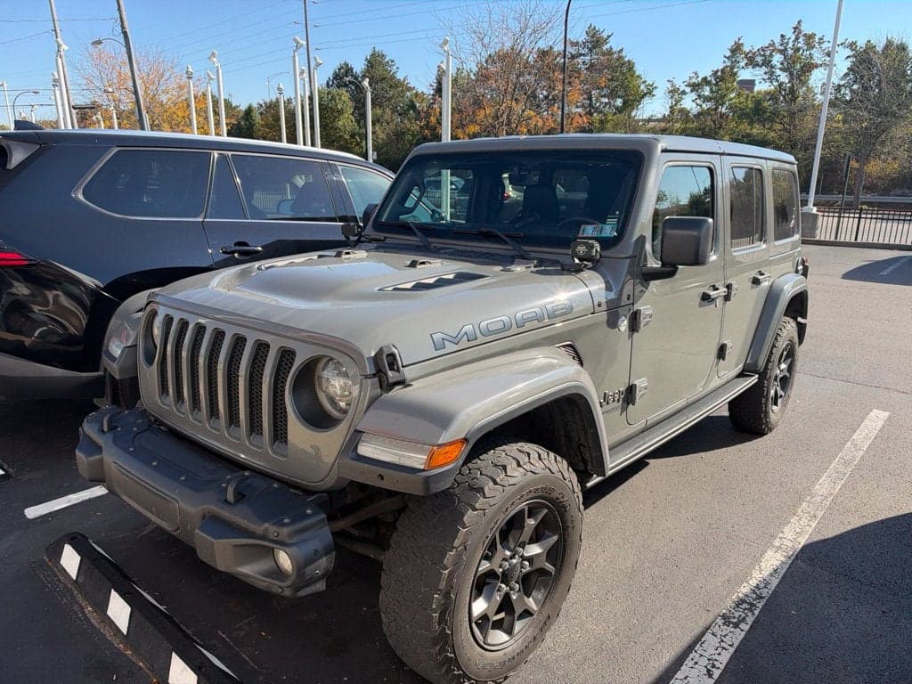 2019 Jeep Wrangler Unlimited Sahara — photo 1 of 5