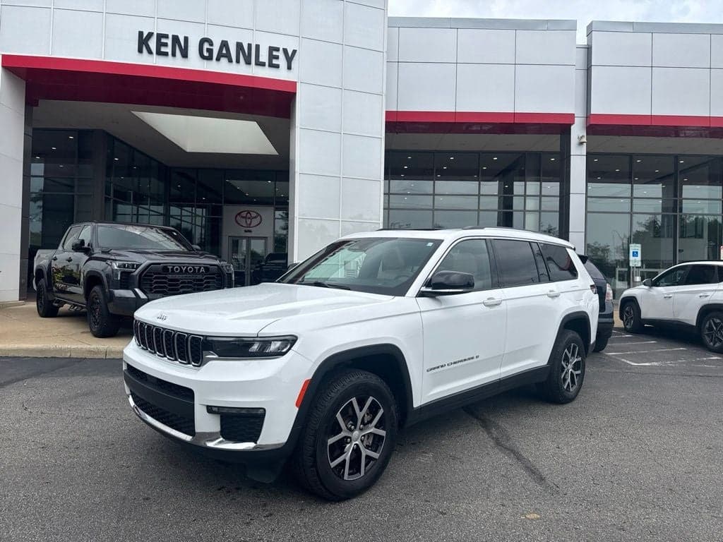 2023 Jeep Grand Cherokee L Limited — photo 1 of 65