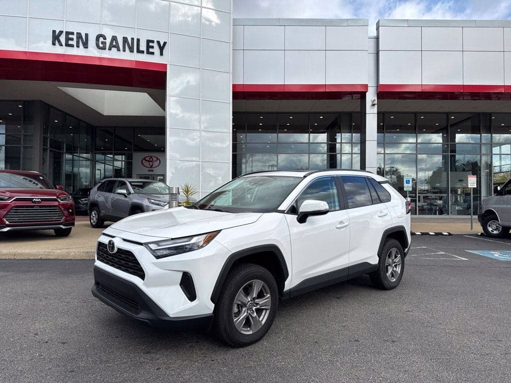 2024 Toyota RAV4 XLE — photo 1 of 5