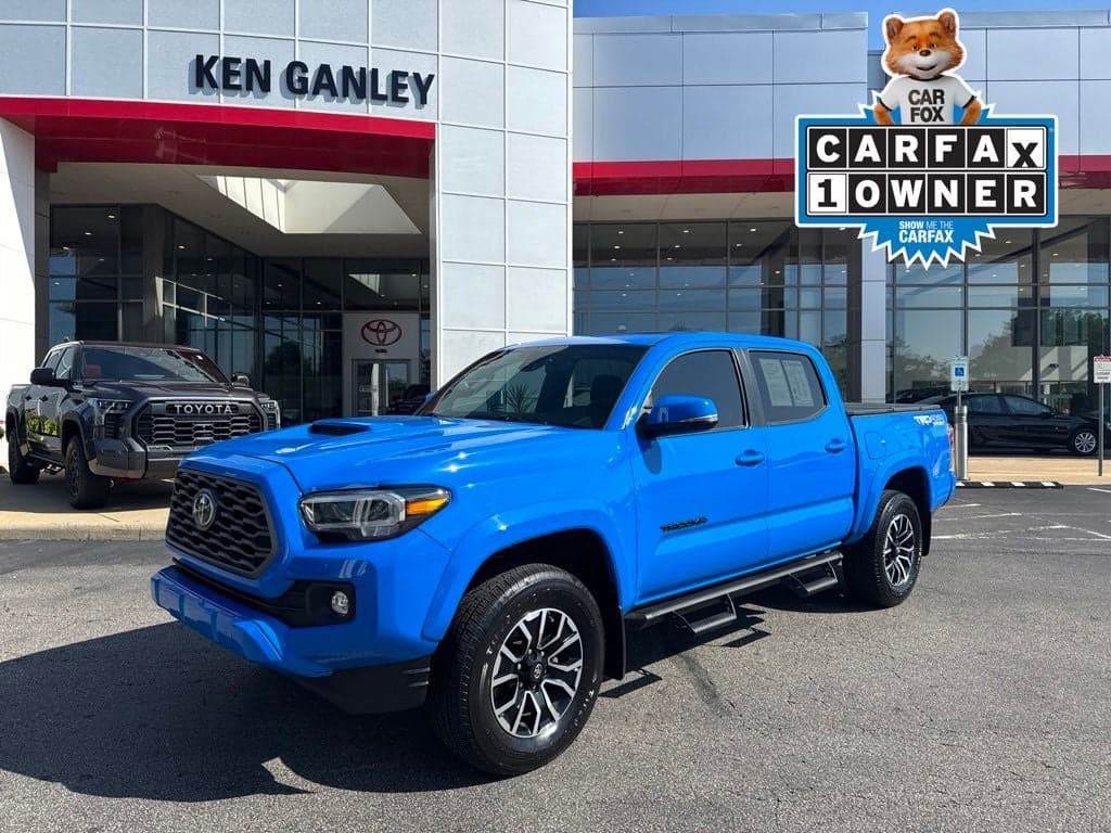 2021 Toyota Tacoma TRD Sport V6 — photo 1 of 21