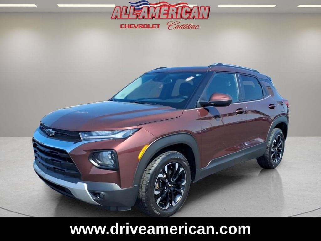2023 Chevrolet TrailBlazer LT — photo 1 of 43