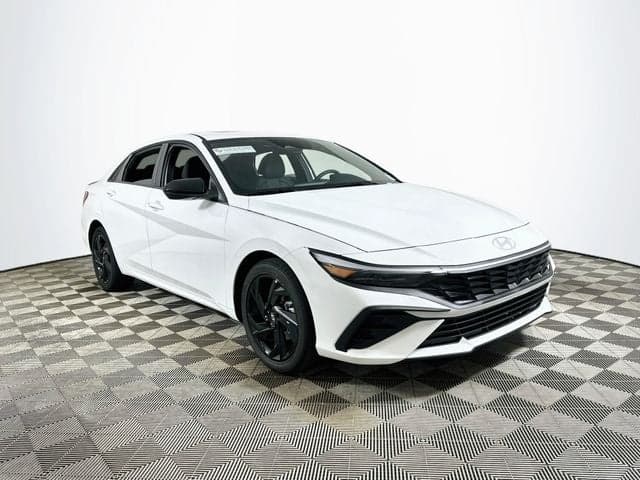 2026 Hyundai ELANTRA SEL Sport — photo 1 of 17