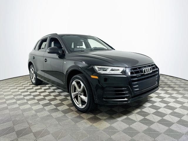 2020 Audi Q5 Premium Plus quattro — photo 1 of 30