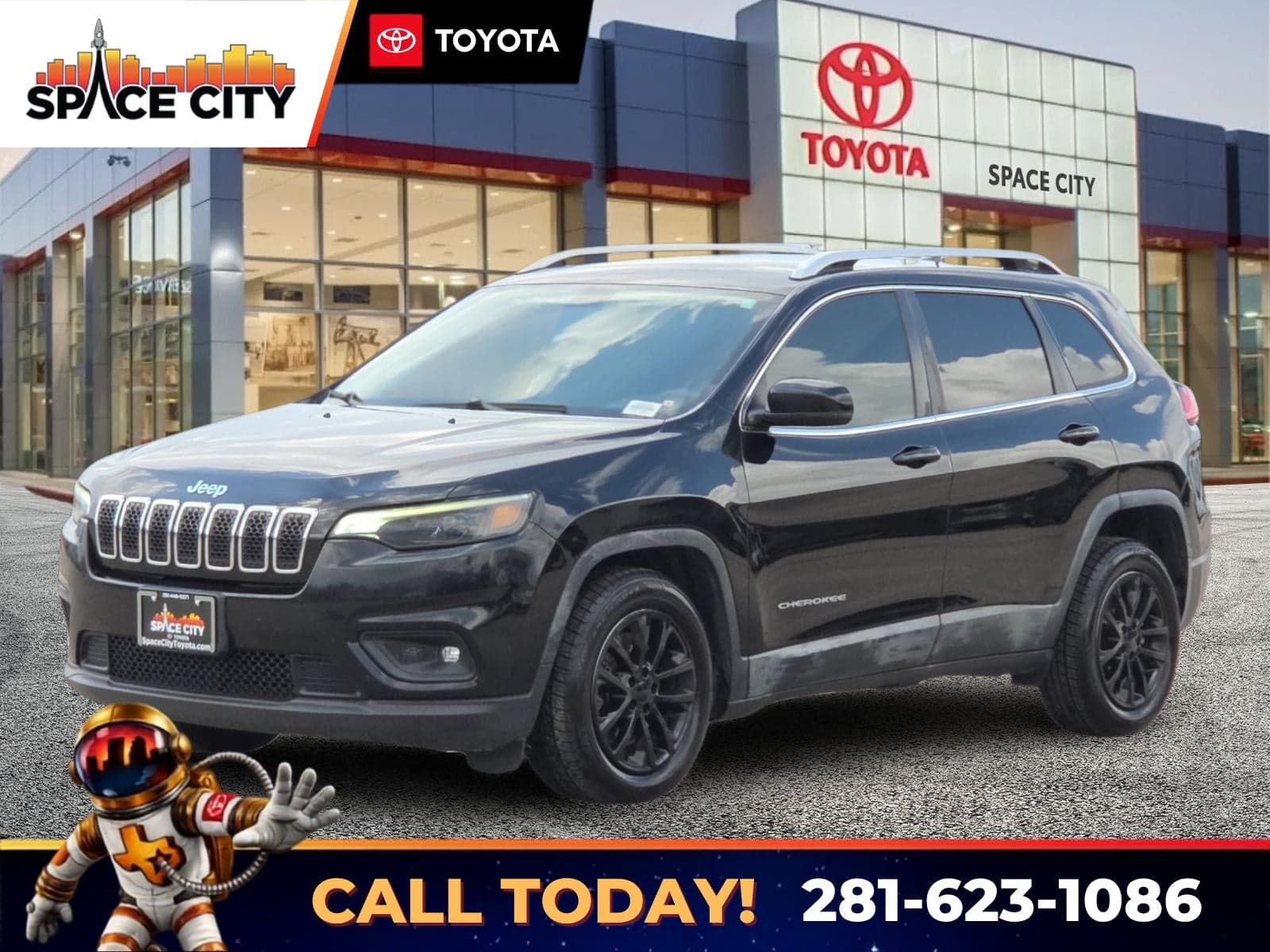 2019 Jeep Cherokee Latitude Plus — photo 1 of 36