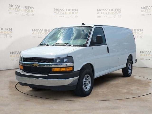 2025 Chevrolet Express Cargo WT — photo 1 of 28