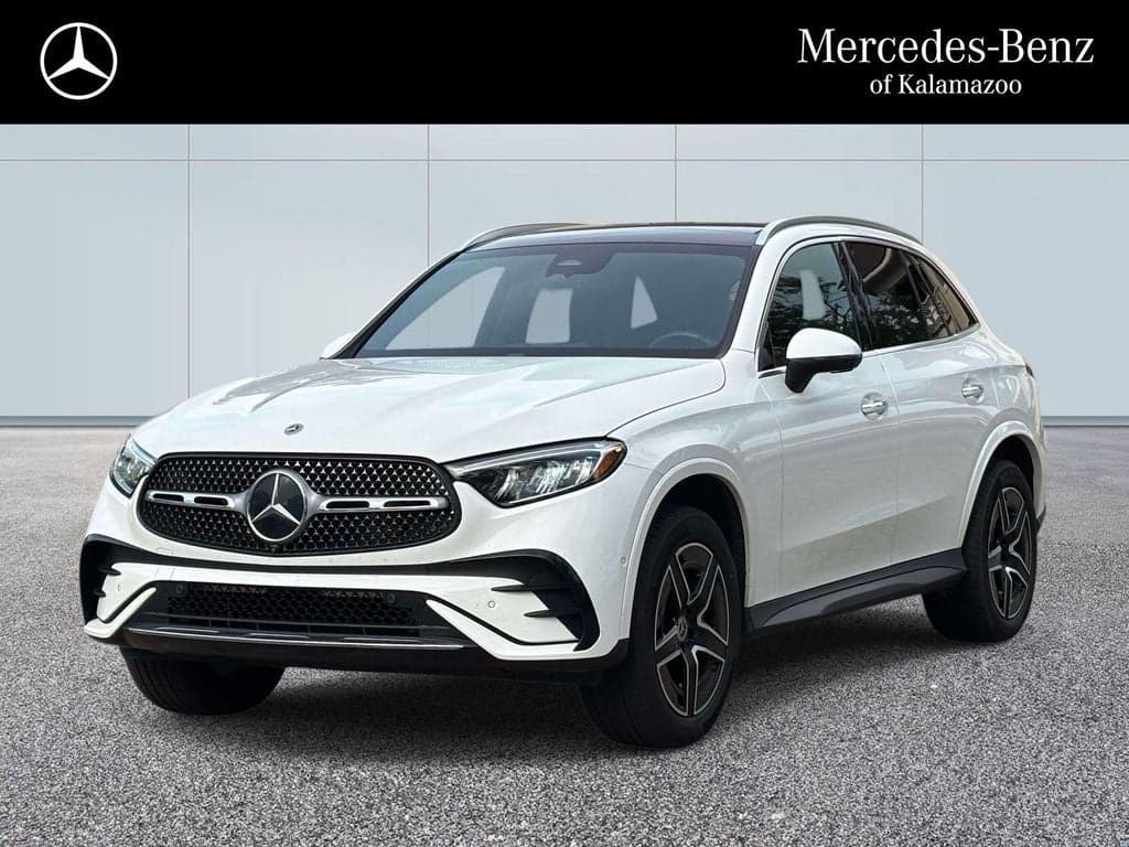 2023 Mercedes-Benz GLC GLC 300 4MATIC — photo 1 of 31
