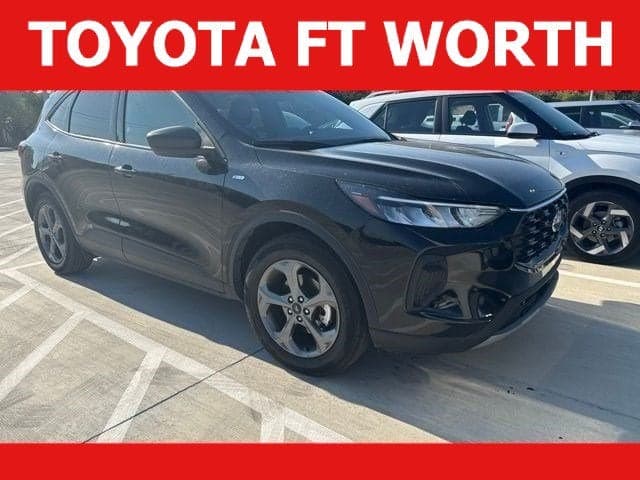 2025 Ford Escape ST-Line — photo 1 of 24