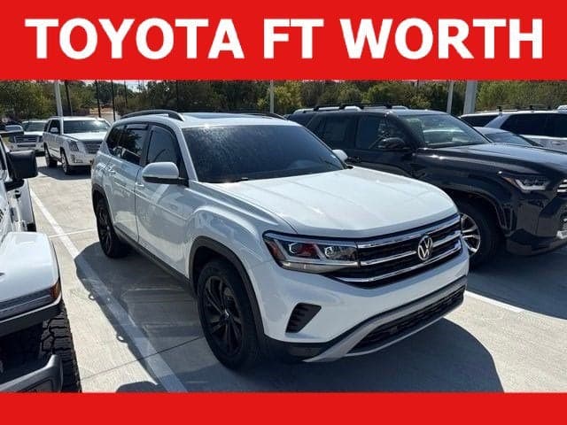 2023 Volkswagen Atlas 3.6L V6 SE w/Technology — photo 1 of 25