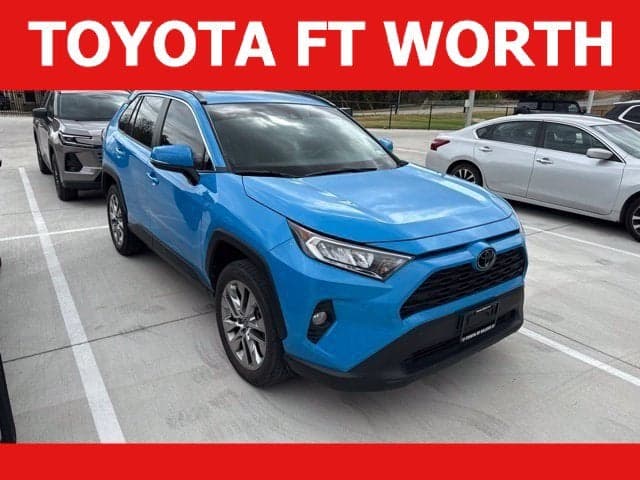 2021 Toyota RAV4 XLE Premium — photo 1 of 25