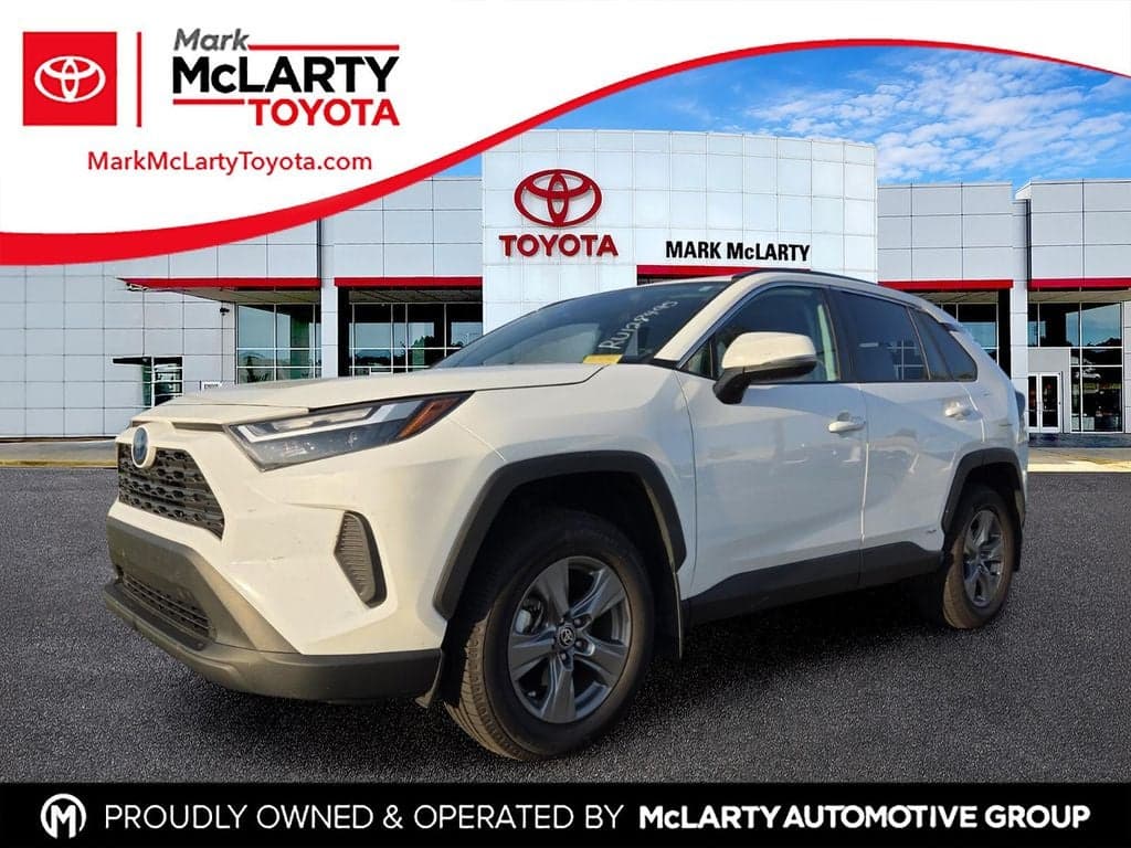 2024 Toyota RAV4 Base — photo 1 of 10