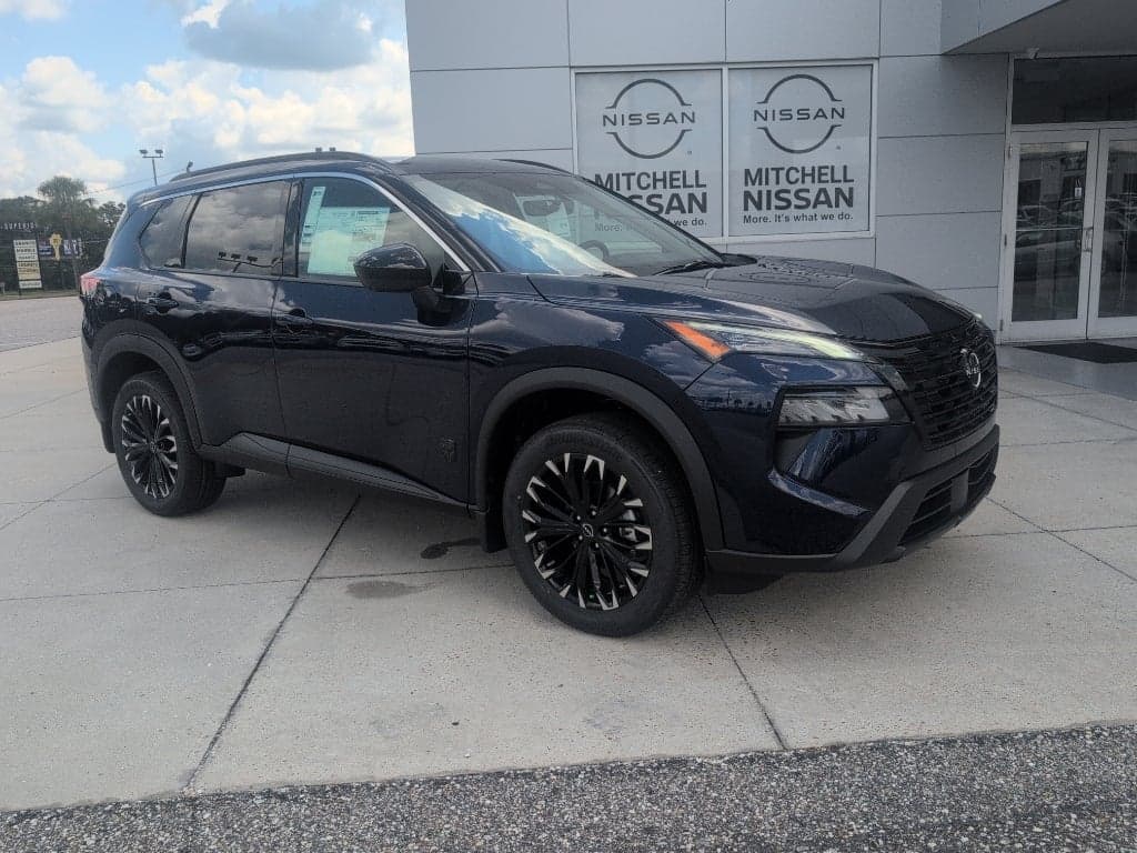 2026 Nissan Rogue Dark Armor — photo 1 of 17