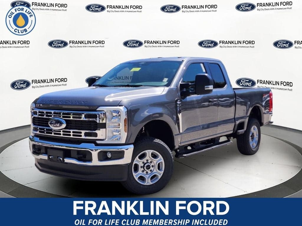 2026 Ford F-250SD XLT — photo 1 of 38