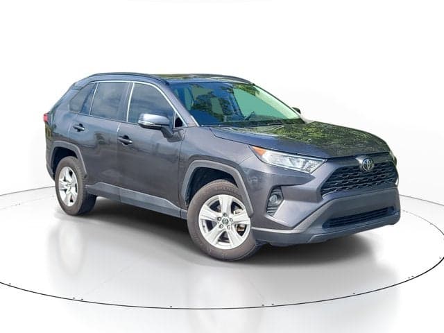 2021 Toyota RAV4 XLE — photo 1 of 43
