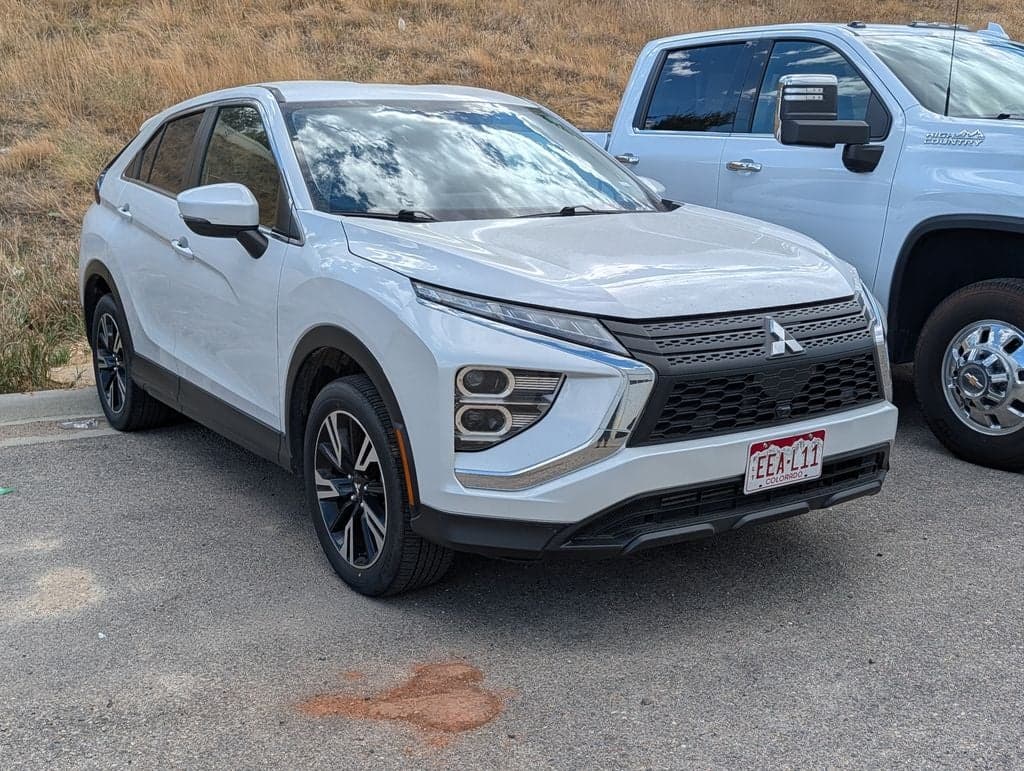 2025 Mitsubishi Eclipse Cross Base — photo 1 of 3