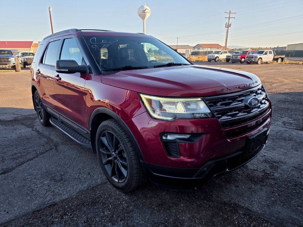 2018 Ford Explorer XLT — photo 1 of 6