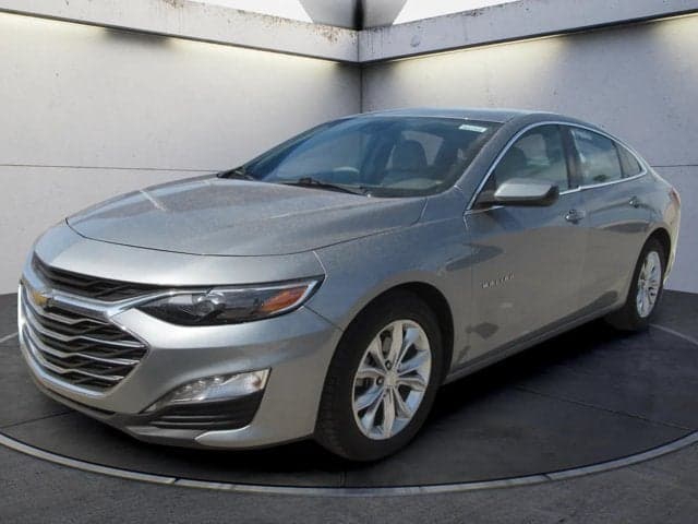 2024 Chevrolet Malibu LT — photo 1 of 7