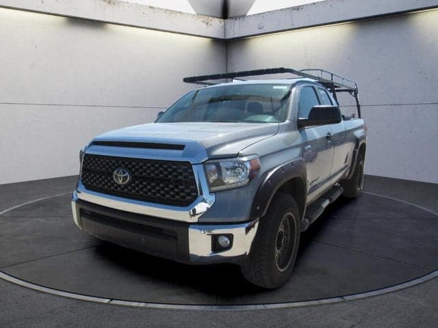 2019 Toyota Tundra 4WD SR5 — photo 1 of 7