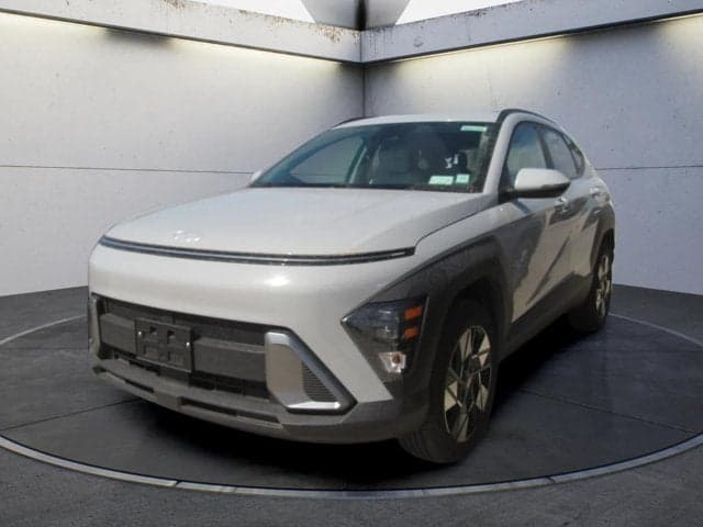 2025 Hyundai Kona SEL — photo 1 of 7