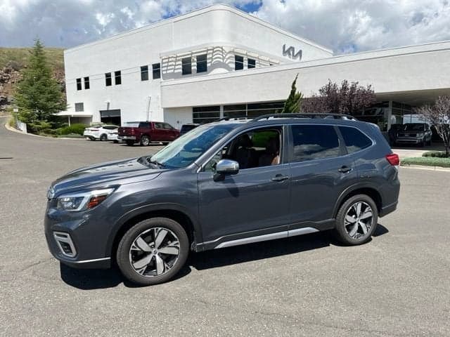 2021 Subaru Forester Touring — photo 1 of 31