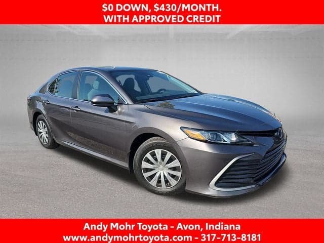 2022 Toyota Camry Hybrid LE — photo 1 of 74