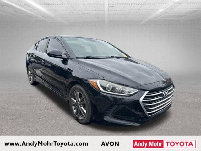 2017 Hyundai Elantra SE — photo 1 of 12
