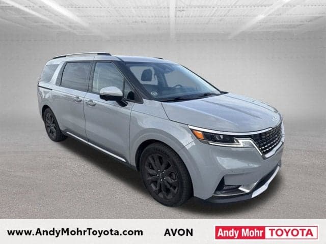 2023 Kia Carnival SX — photo 1 of 22