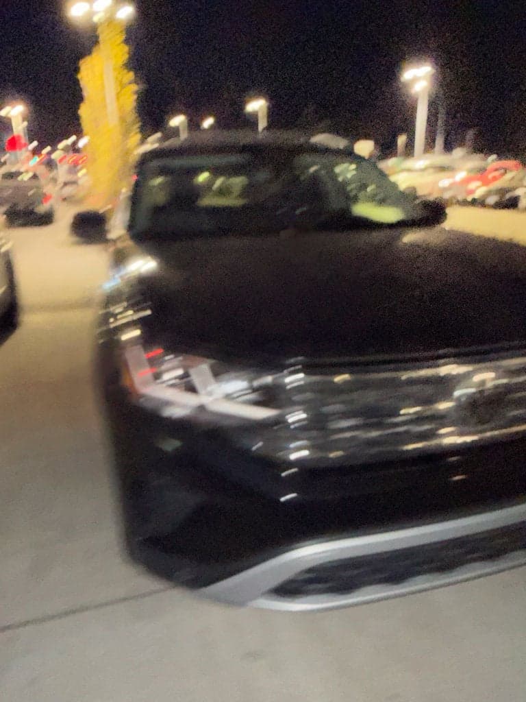 2022 Volkswagen Atlas Base — photo 1 of 10