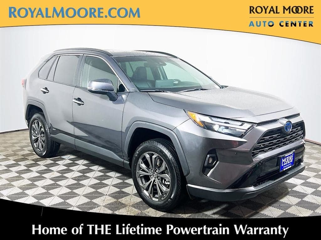 2024 Toyota RAV4 Hybrid Limited — photo 1 of 10