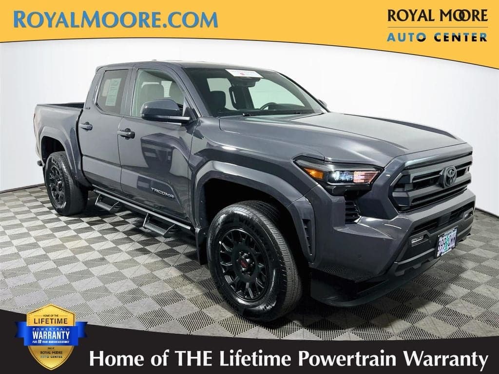 2025 Toyota Tacoma SR5 — photo 1 of 66