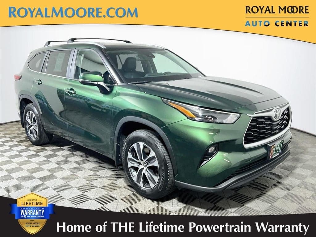 2023 Toyota Highlander XLE — photo 1 of 74