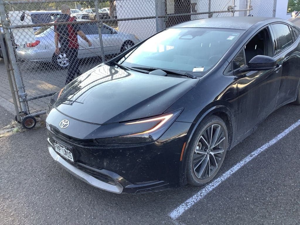 2024 Toyota Prius Limited — photo 1 of 6