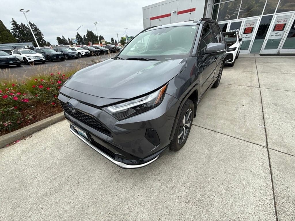 2024 Toyota RAV4 Prime SE — photo 1 of 10