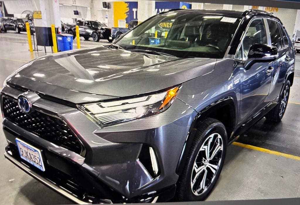 2023 Toyota RAV4 Prime XSE — photo 1 of 2