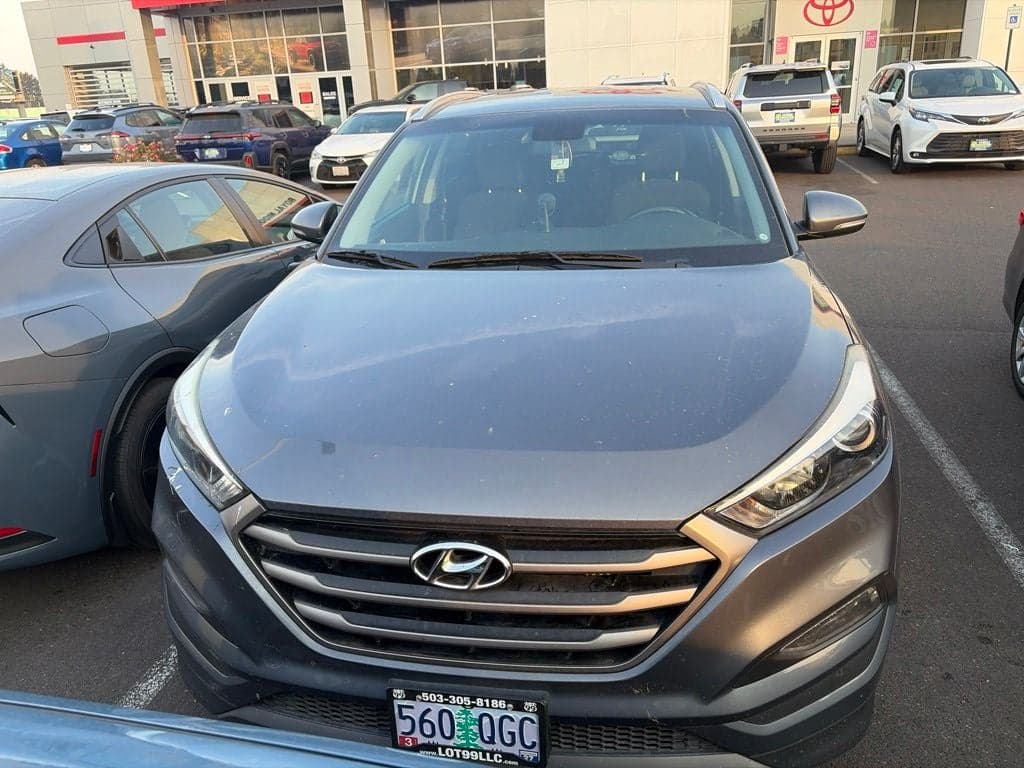 2016 Hyundai Tucson Sport — photo 1 of 11