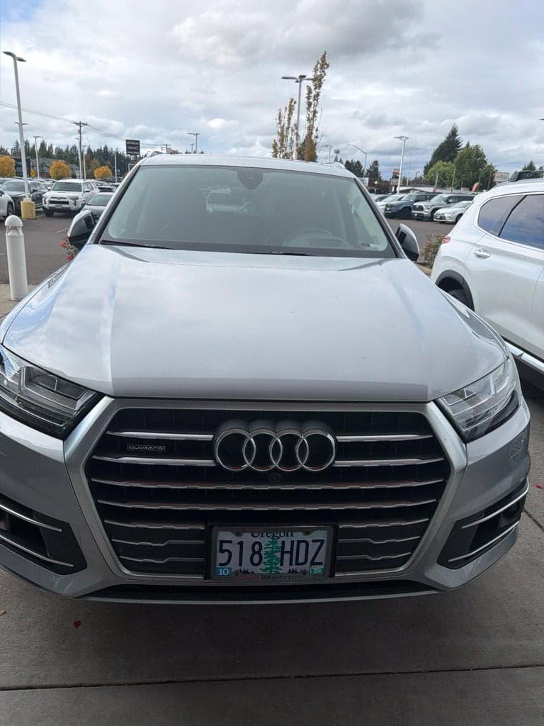 2019 Audi Q7 Prestige — photo 1 of 10