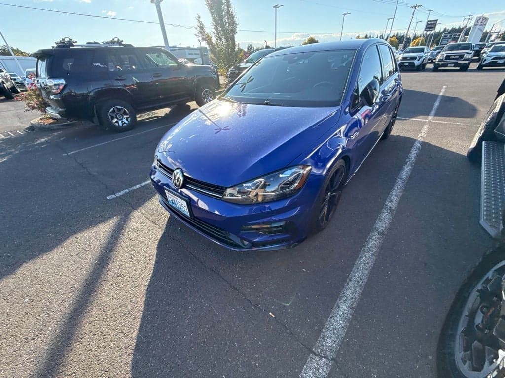 2019 Volkswagen Golf R Base — photo 1 of 10