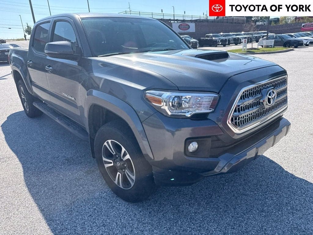 2016 Toyota Tacoma TRD Off Road — photo 1 of 2