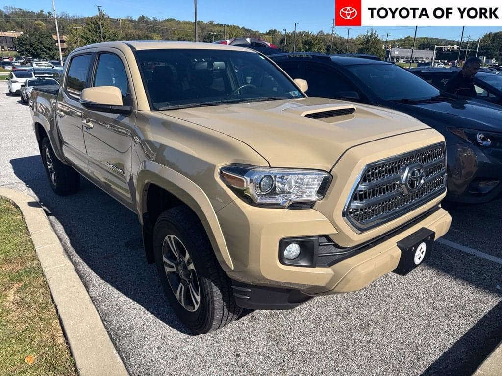 2016 Toyota Tacoma Base — photo 1 of 4