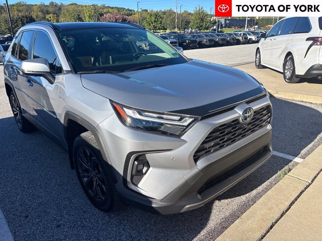 2023 Toyota RAV4 Hybrid Limited — photo 1 of 3