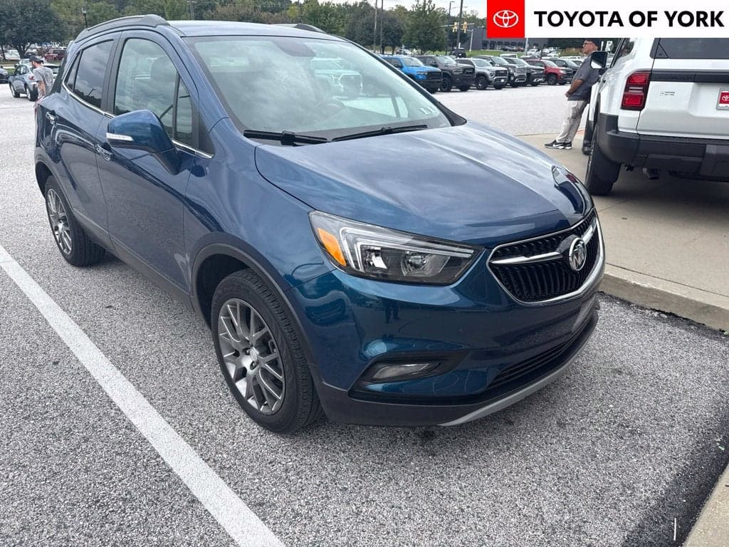 2019 Buick Encore Sport Touring — photo 1 of 3