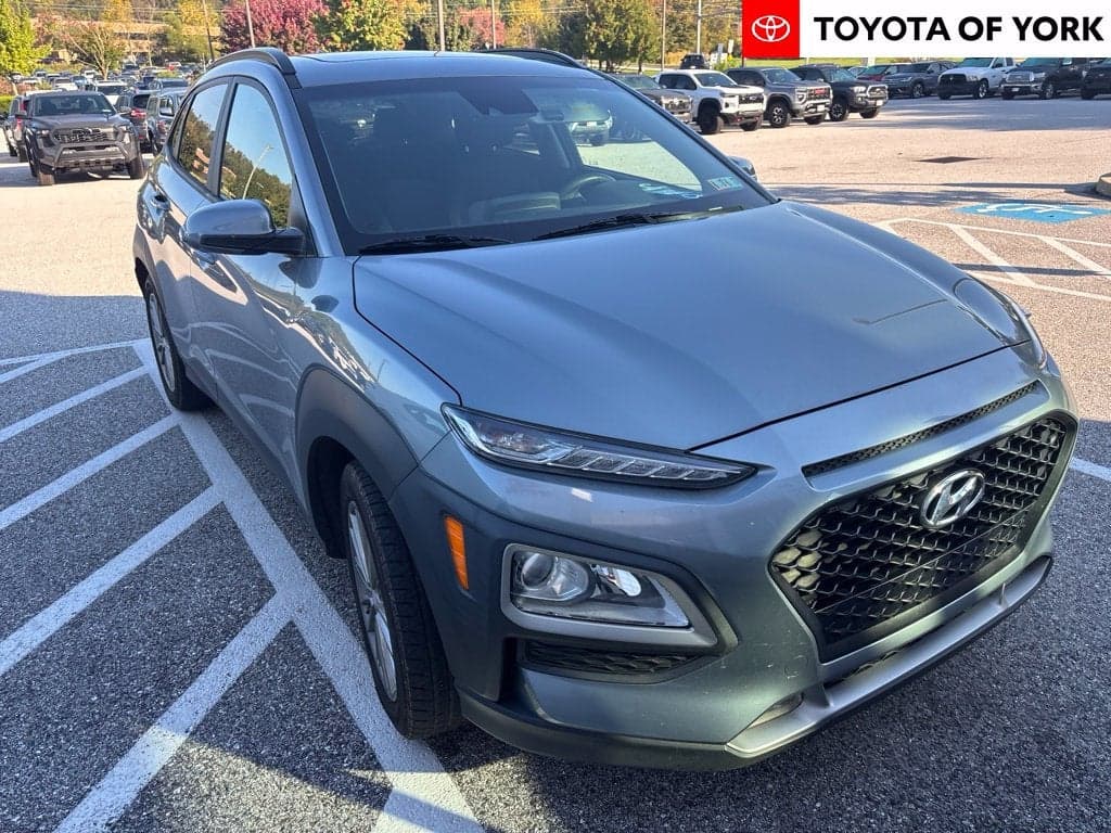 2020 Hyundai Kona SEL Plus — photo 1 of 2