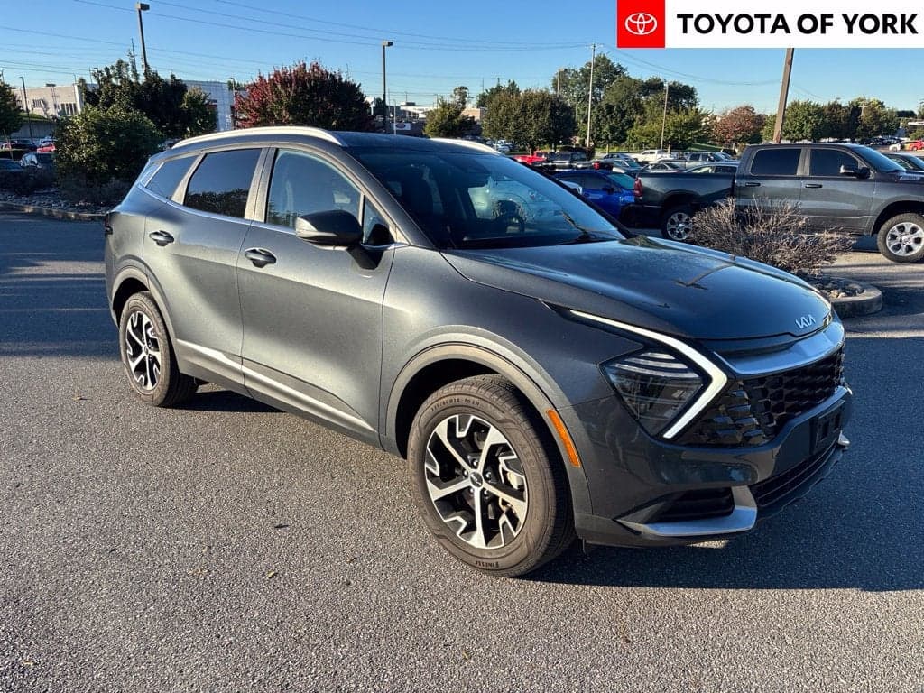 2024 Kia Sportage EX — photo 1 of 5