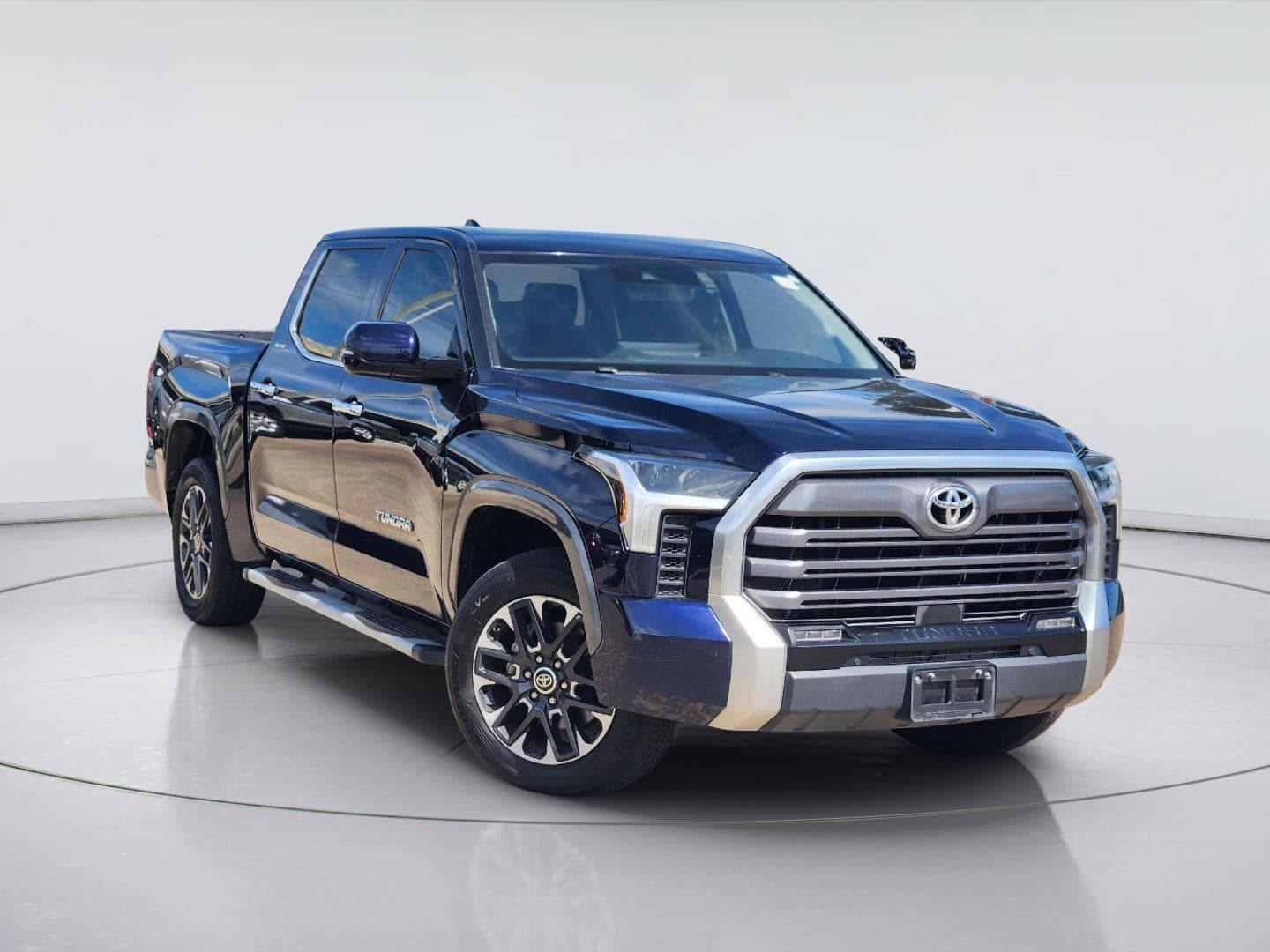 2022 Toyota Tundra Limited — photo 1 of 32